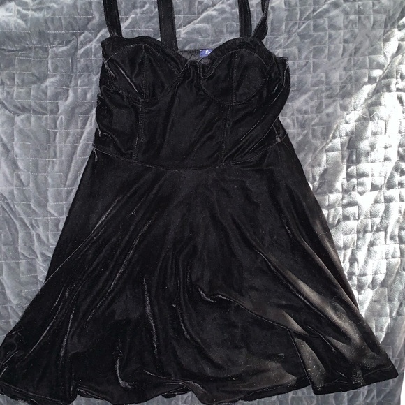 Dresses & Skirts - Black Babydoll dress
